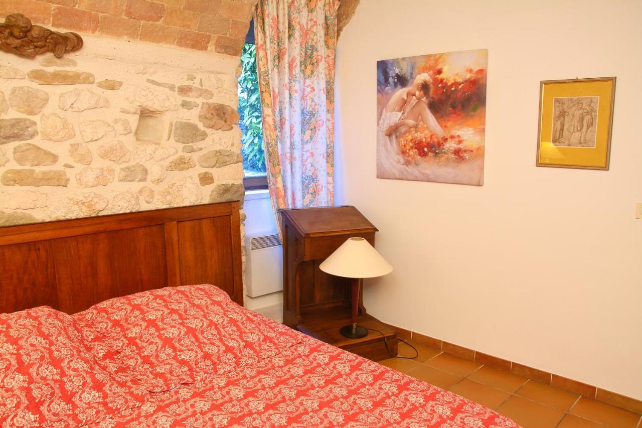 Le Castelas Aigueze Dış mekan fotoğraf