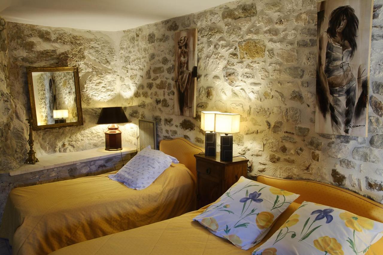 Le Castelas Aigueze Dış mekan fotoğraf